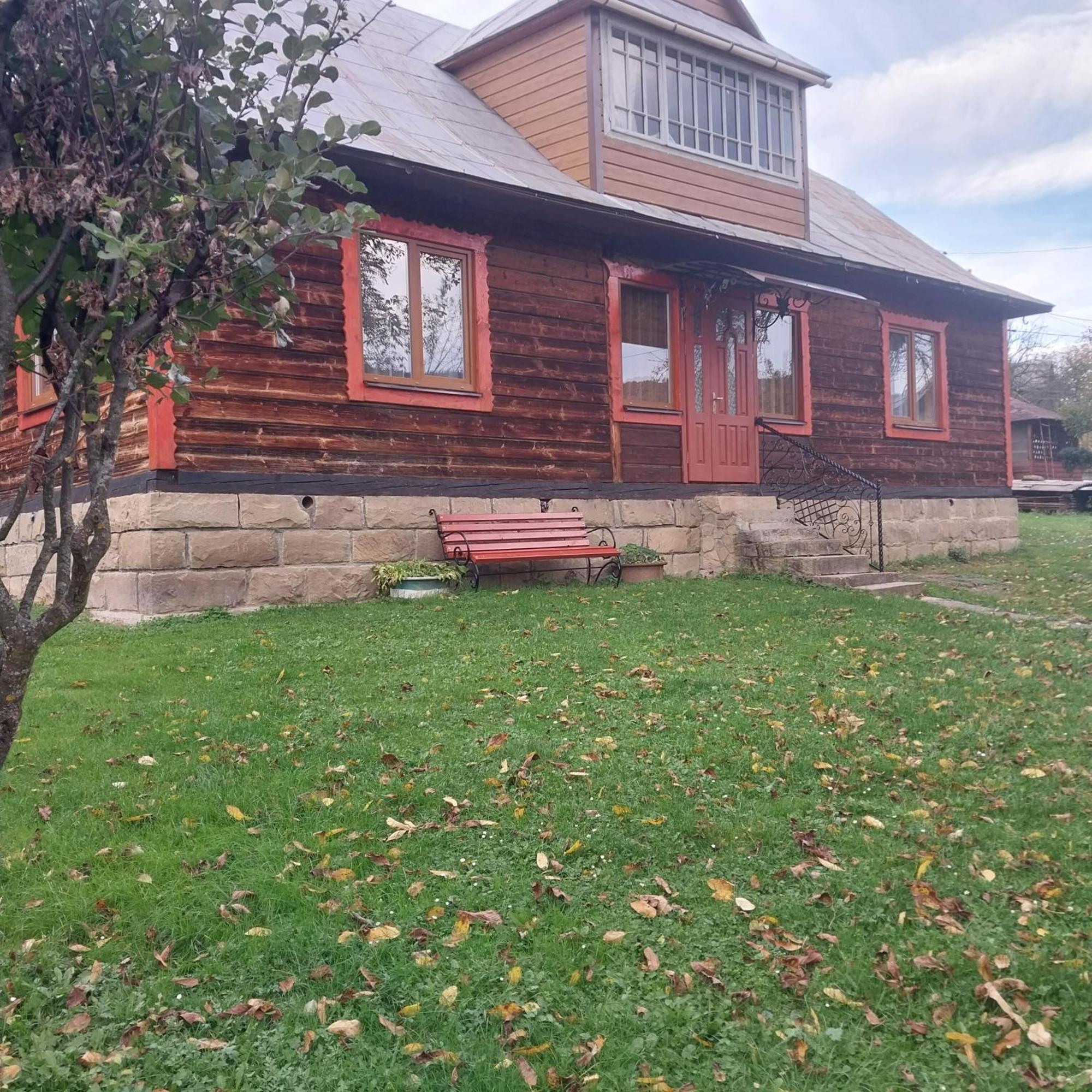 Затишний Дім Villa Yaremche Exterior photo